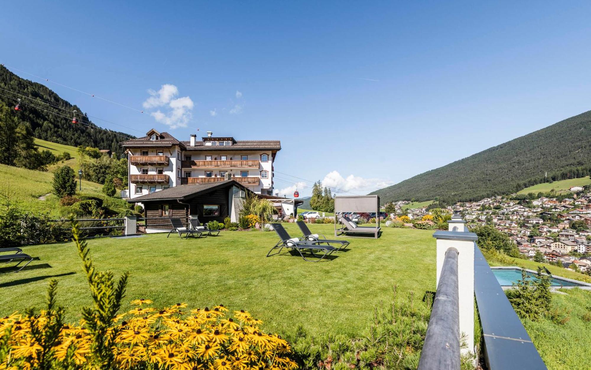 מלון אורטיסיי Rainell Dolomites Retreat מראה חיצוני תמונה