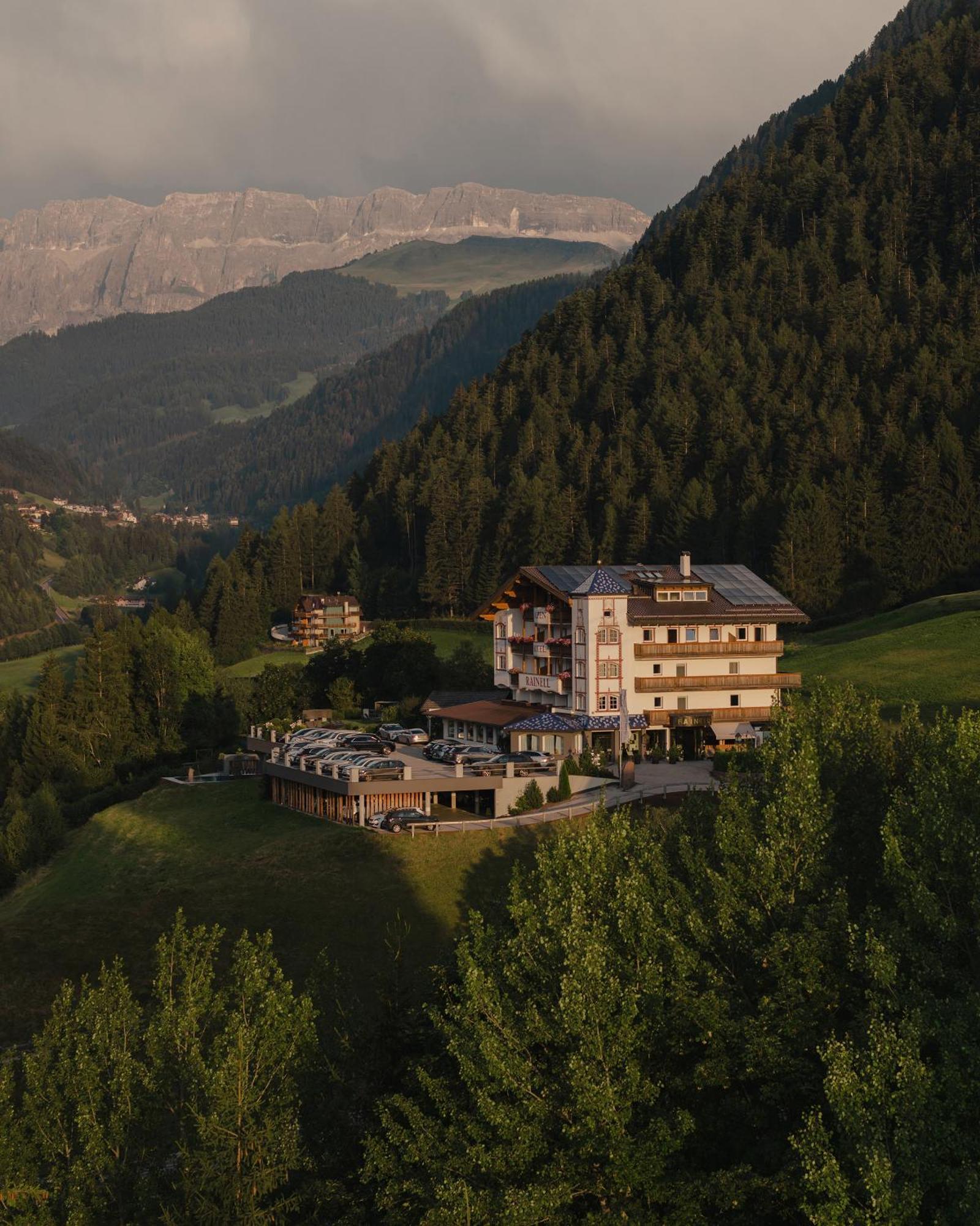 מלון אורטיסיי Rainell Dolomites Retreat מראה חיצוני תמונה